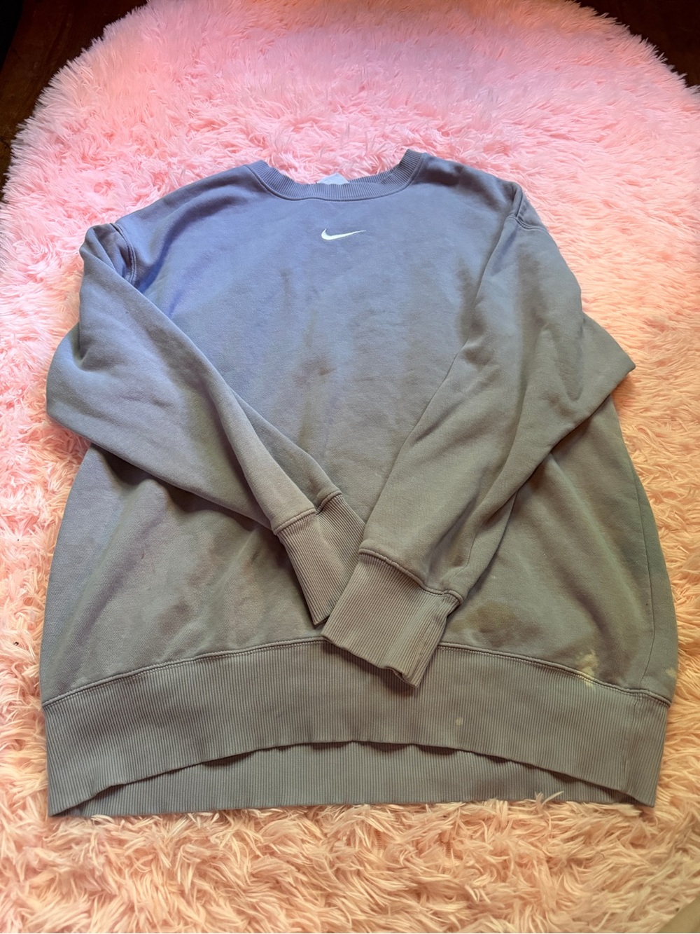 Nike women’s  Crewneck Sweatshirt - light purple/lavender